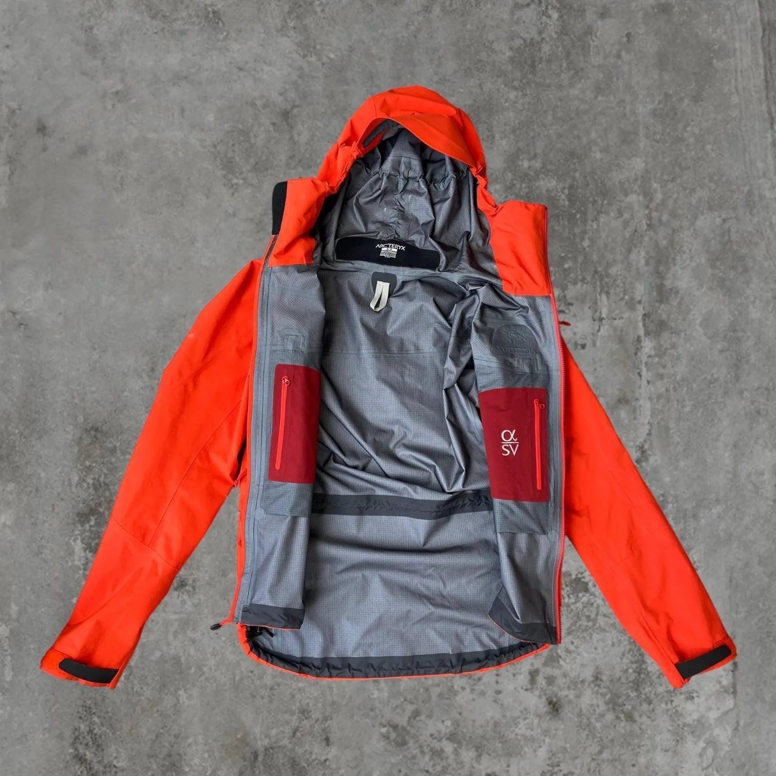 ARCTERYX ALPHA SV GORETEX JACKET - M