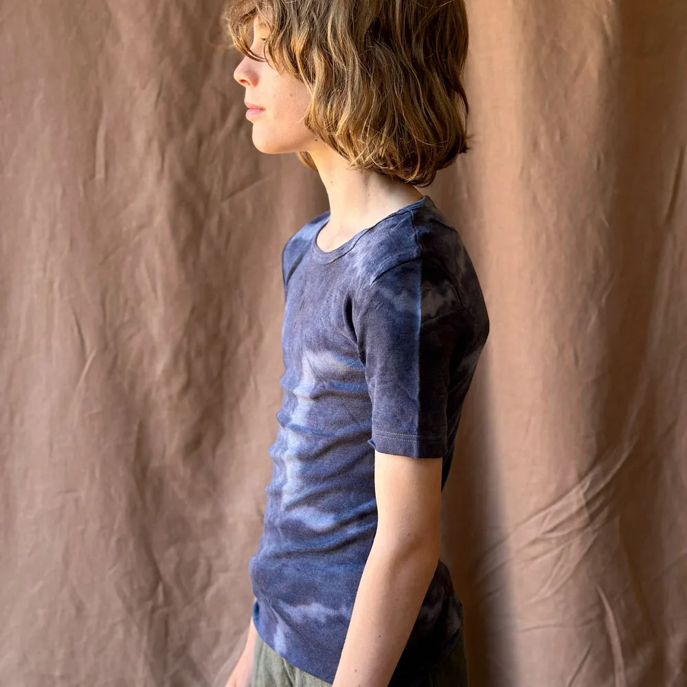 Child's Plant Dyed T-Shirt in 100% Organic Merino - Anthracite (1-6y) *Last ones