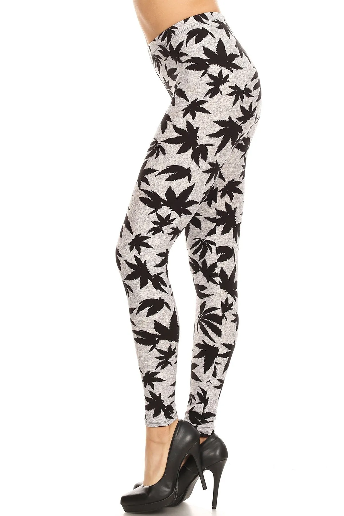 Women's 3X 5X Allover Grey Black Cannabis Leaf Plant Pattern Print Leggings